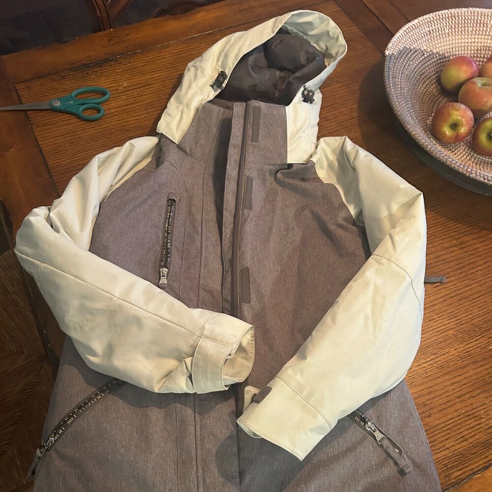 Women's Ski Coat, Size Small, Designer Brand, Teen or adult